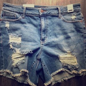 BNWT Judy Blue Distressed Denim Shorts